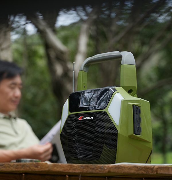Camping Speaker 1 Camping Speaker 1
